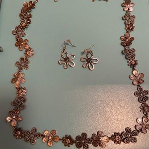 Premier Designs Necklace and earrings.